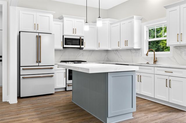1019 Wachesaw Rd., Murrells Inlet, SC 29576