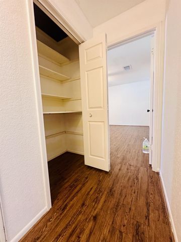 1413 Bonanza Road 413, Houston, TX 77062