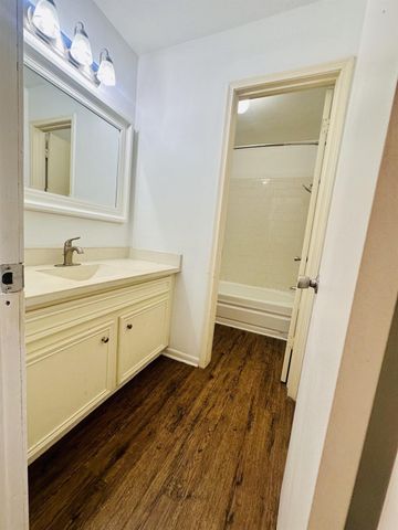 1413 Bonanza Road 413, Houston, TX 77062
