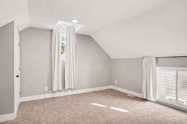 25 Mack Avenue NE, Grand Rapids, MI 49503