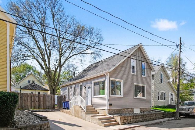 25 Mack Avenue NE, Grand Rapids, MI 49503