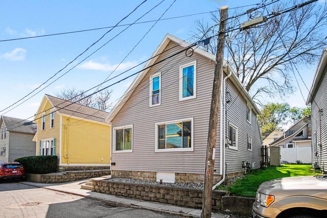 25 Mack Avenue NE, Grand Rapids, MI 49503