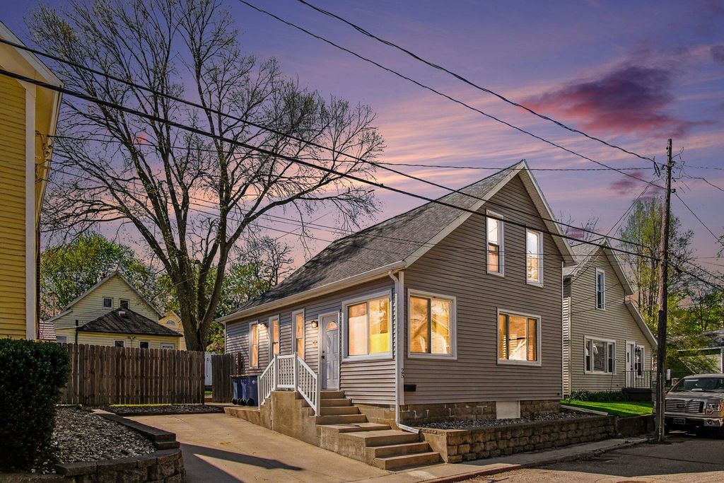 25 Mack Avenue NE, Grand Rapids, MI 49503