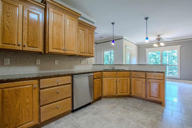 15516 Hartford Street, Little Rock, AR 72223