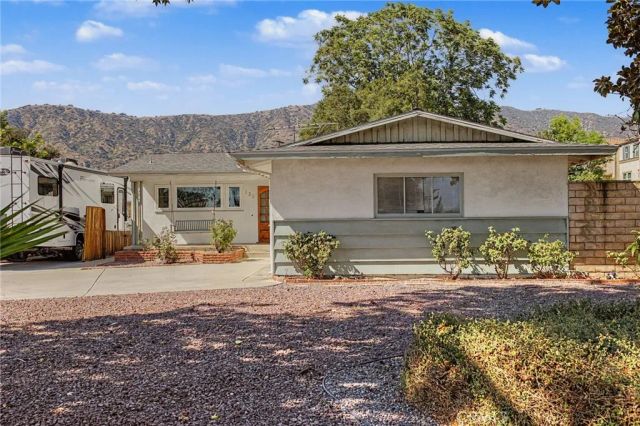 138 N Vecino Avenue, Glendora, CA 91741