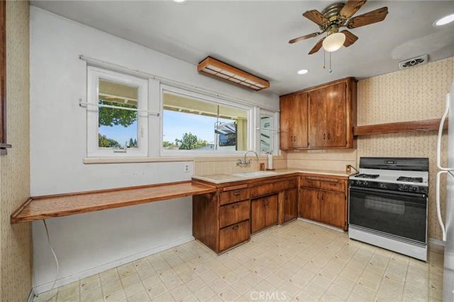 138 N Vecino Avenue, Glendora, CA 91741