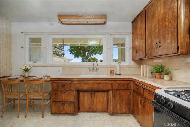 138 N Vecino Avenue, Glendora, CA 91741