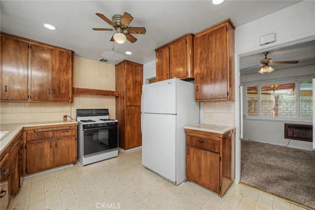 138 N Vecino Avenue, Glendora, CA 91741