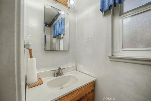 138 N Vecino Avenue, Glendora, CA 91741