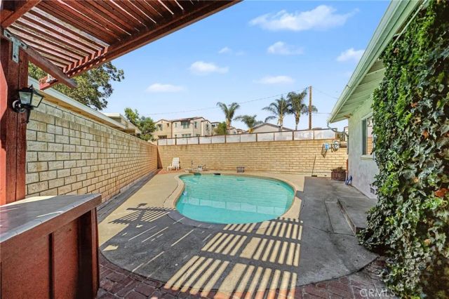138 N Vecino Avenue, Glendora, CA 91741