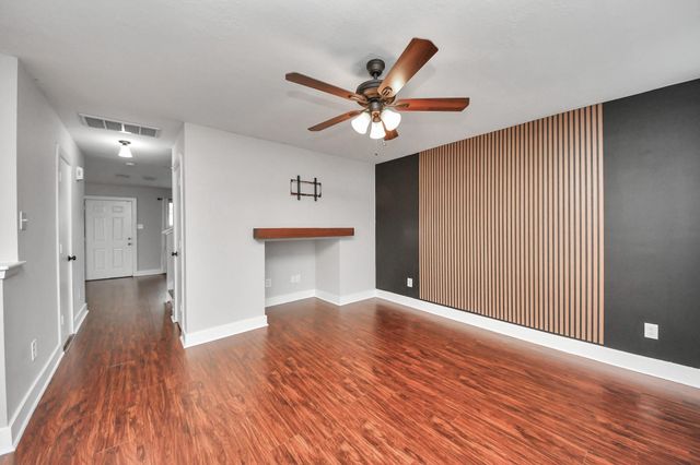 1536 Kew Garden Drive, Houston, TX 77047