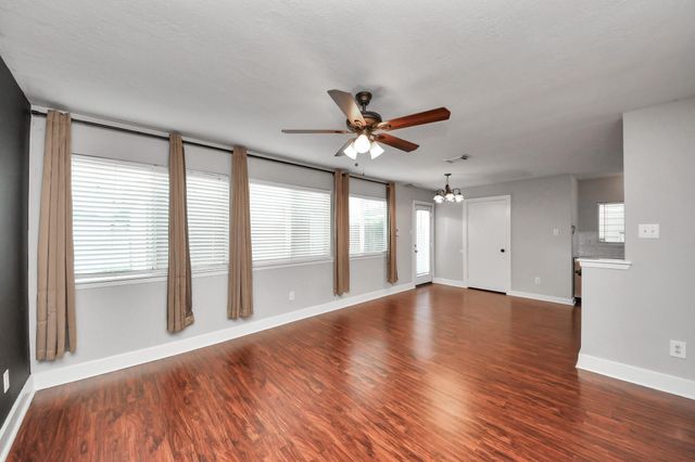 1536 Kew Garden Drive, Houston, TX 77047