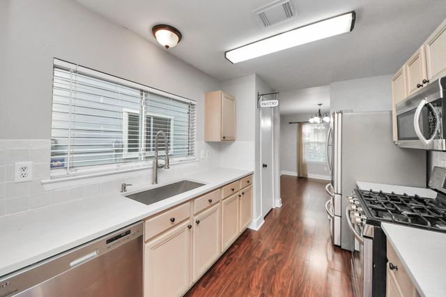 1536 Kew Garden Drive, Houston, TX 77047