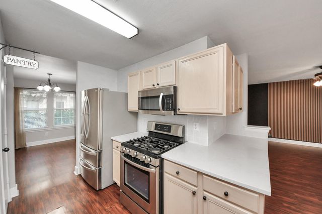 1536 Kew Garden Drive, Houston, TX 77047