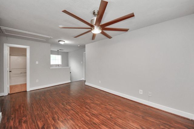 1536 Kew Garden Drive, Houston, TX 77047