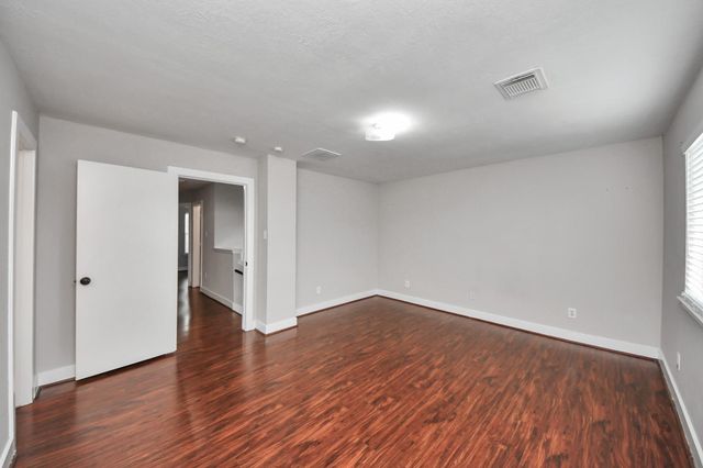 1536 Kew Garden Drive, Houston, TX 77047