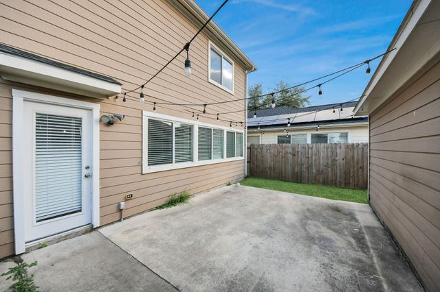 1536 Kew Garden Drive, Houston, TX 77047