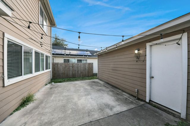 1536 Kew Garden Drive, Houston, TX 77047