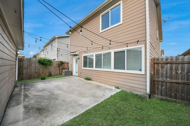 1536 Kew Garden Drive, Houston, TX 77047