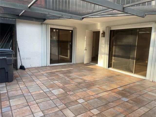 4648 Suburban Pines Drive 4648, Lake Worth, FL 33463