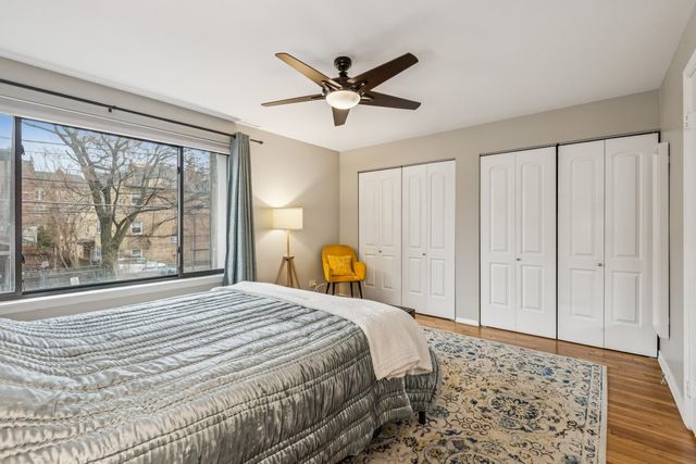 1627 W Belle Plaine Avenue, Chicago, IL 60613