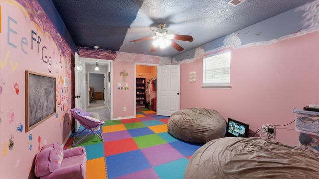 1928 Greentree Drive, Huntsville, TX 77340