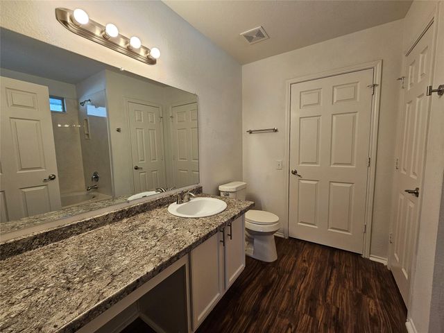 5213 English Glade DR, Austin, TX 78724