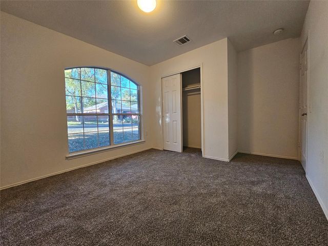 5213 English Glade DR, Austin, TX 78724