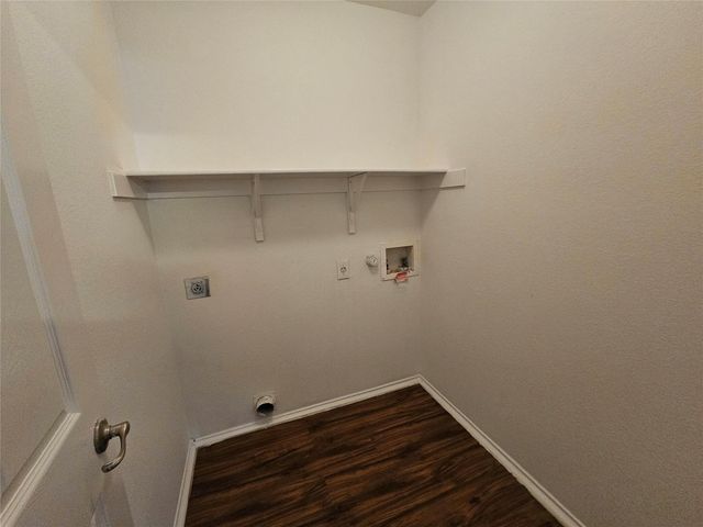 5213 English Glade DR, Austin, TX 78724