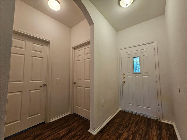 5213 English Glade DR, Austin, TX 78724