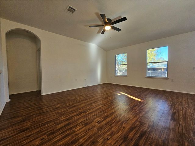 5213 English Glade DR, Austin, TX 78724