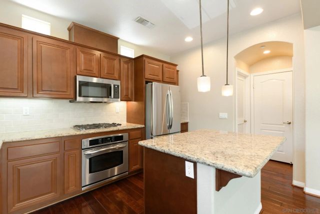 16950 Vasquez Way 107, San Diego, CA 92127