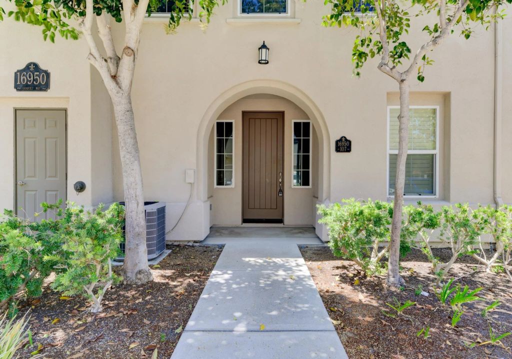 16950 Vasquez Way 107, San Diego, CA 92127
