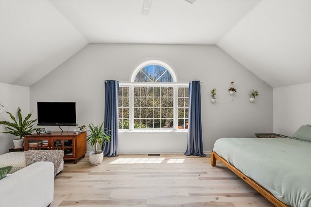 51 Ellyson Ave, Hampstead, NH 03826