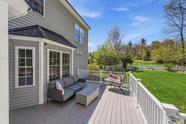 51 Ellyson Ave, Hampstead, NH 03826