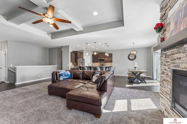 8022 N 159th Avenue, Bennington, NE 68007