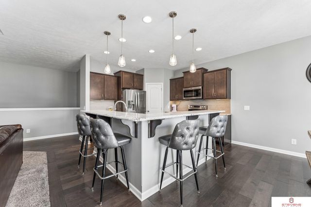 8022 N 159th Avenue, Bennington, NE 68007