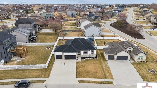 8022 N 159th Avenue, Bennington, NE 68007