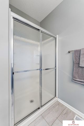 8022 N 159th Avenue, Bennington, NE 68007