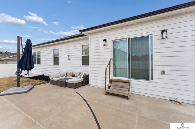 8022 N 159th Avenue, Bennington, NE 68007