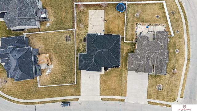 8022 N 159th Avenue, Bennington, NE 68007