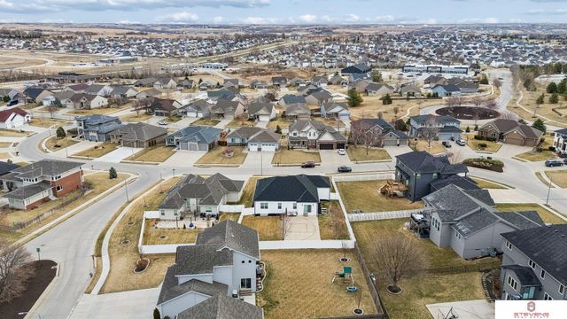 8022 N 159th Avenue, Bennington, NE 68007