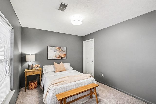 3333 Clear Vista Court 23, Grand Rapids, MI 49525