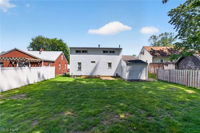 1208 39th Street NW, Canton, OH 44709