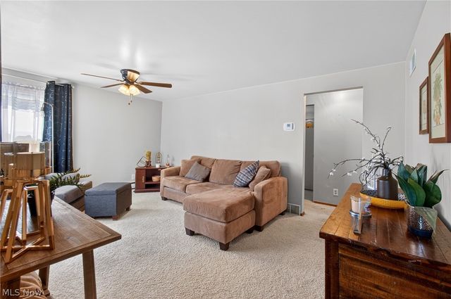 1208 39th Street NW, Canton, OH 44709