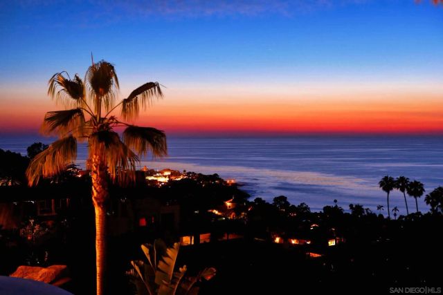 7455 Hillside Dr, La Jolla, CA 92037