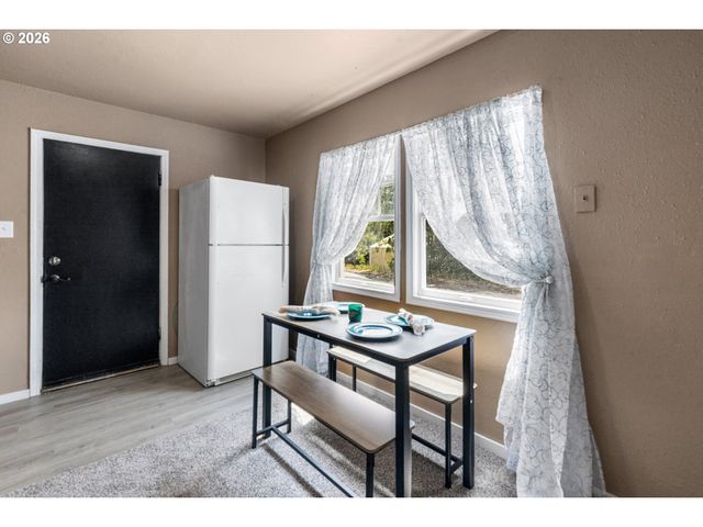 43683 MAIN St, Pendleton, OR 97801