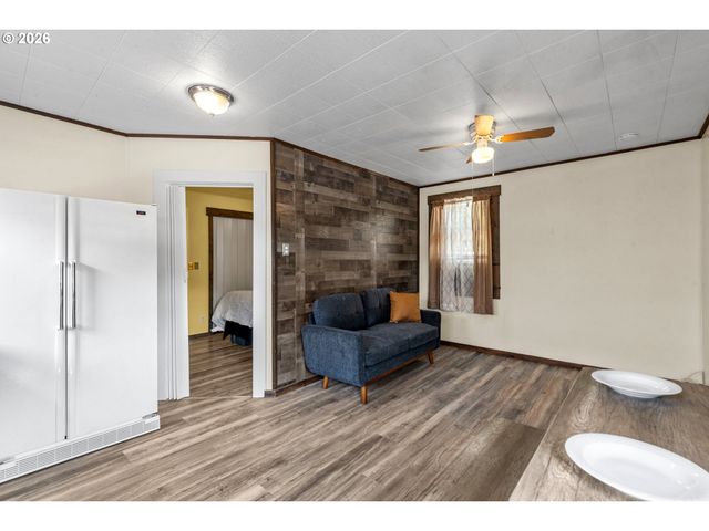 43683 MAIN St, Pendleton, OR 97801