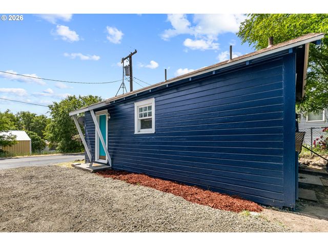 43683 MAIN St, Pendleton, OR 97801
