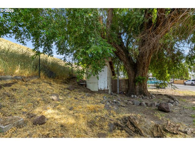 43683 MAIN St, Pendleton, OR 97801